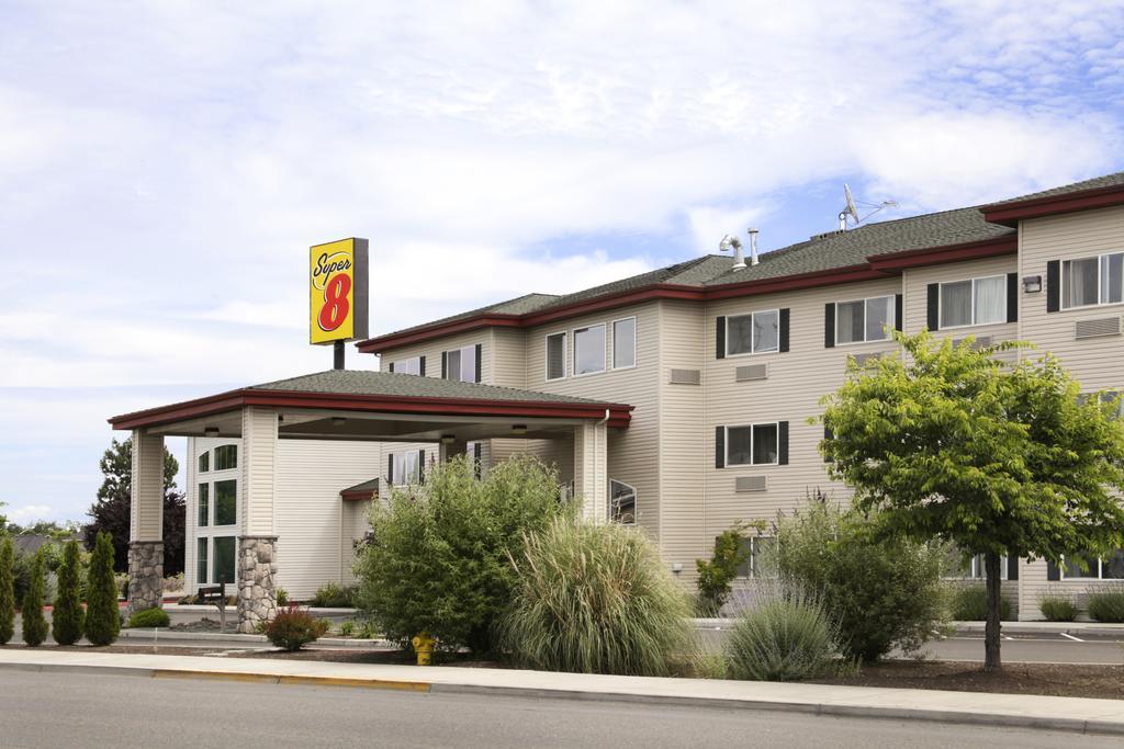 Super 8 By Wyndham Central Pt Medford Central Point Exterior photo